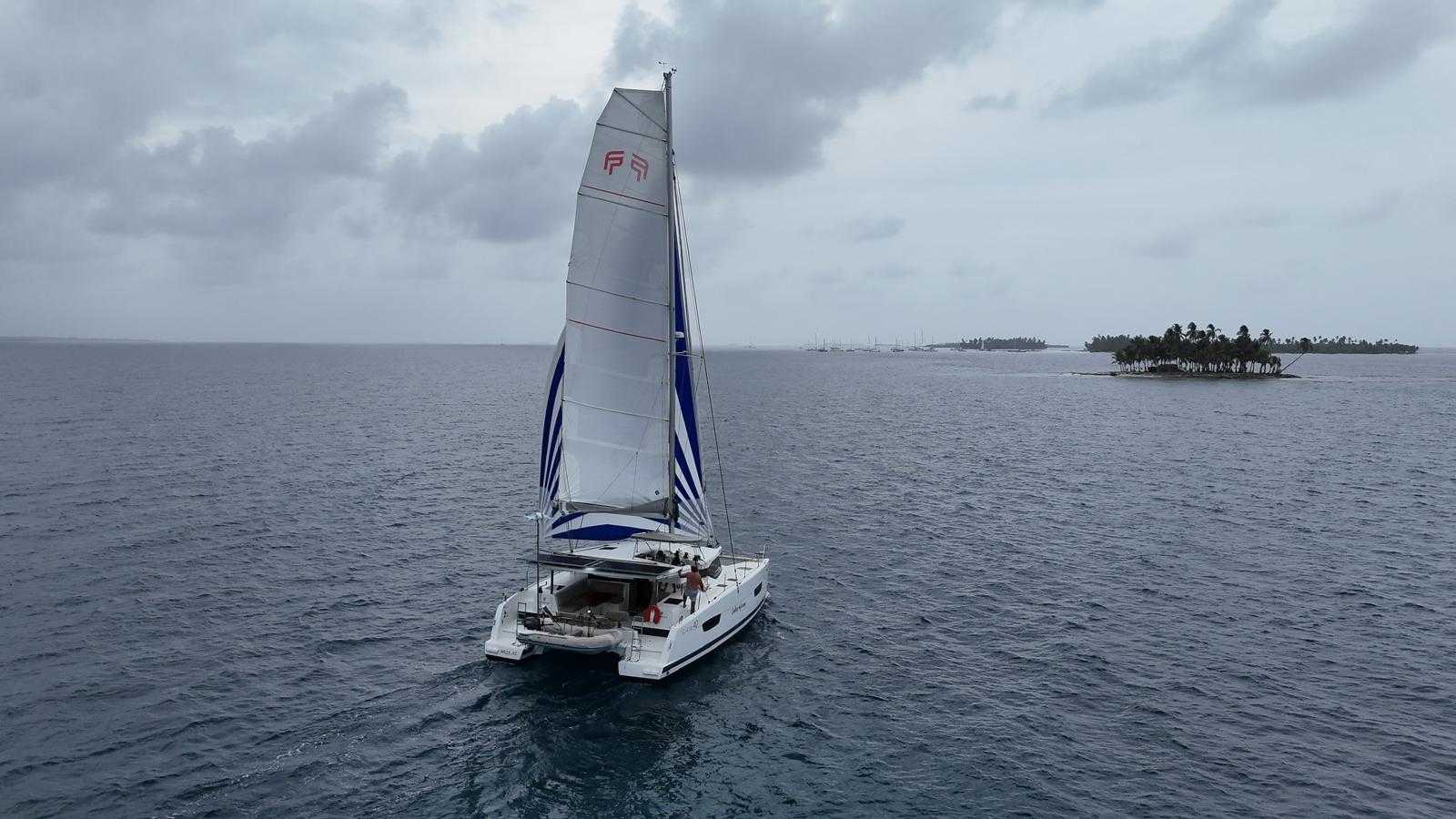 Lucia 40 in Linton Bay Panama